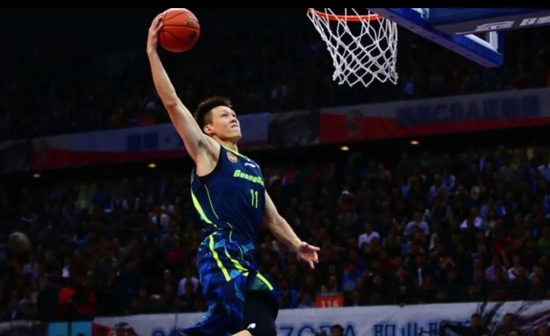 周鹏为什么没去nba（错怪杜锋了！周鹏离队并非因为薪资待遇，朱芳雨曝光这点才是真因）