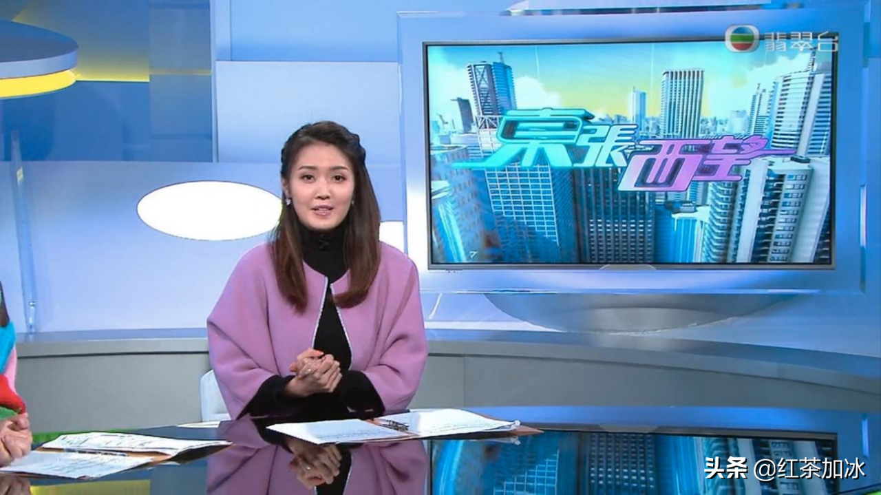 “猪扒港姐”为钓金龟，出轨又当小三，如今还要容忍男友频繁出轨