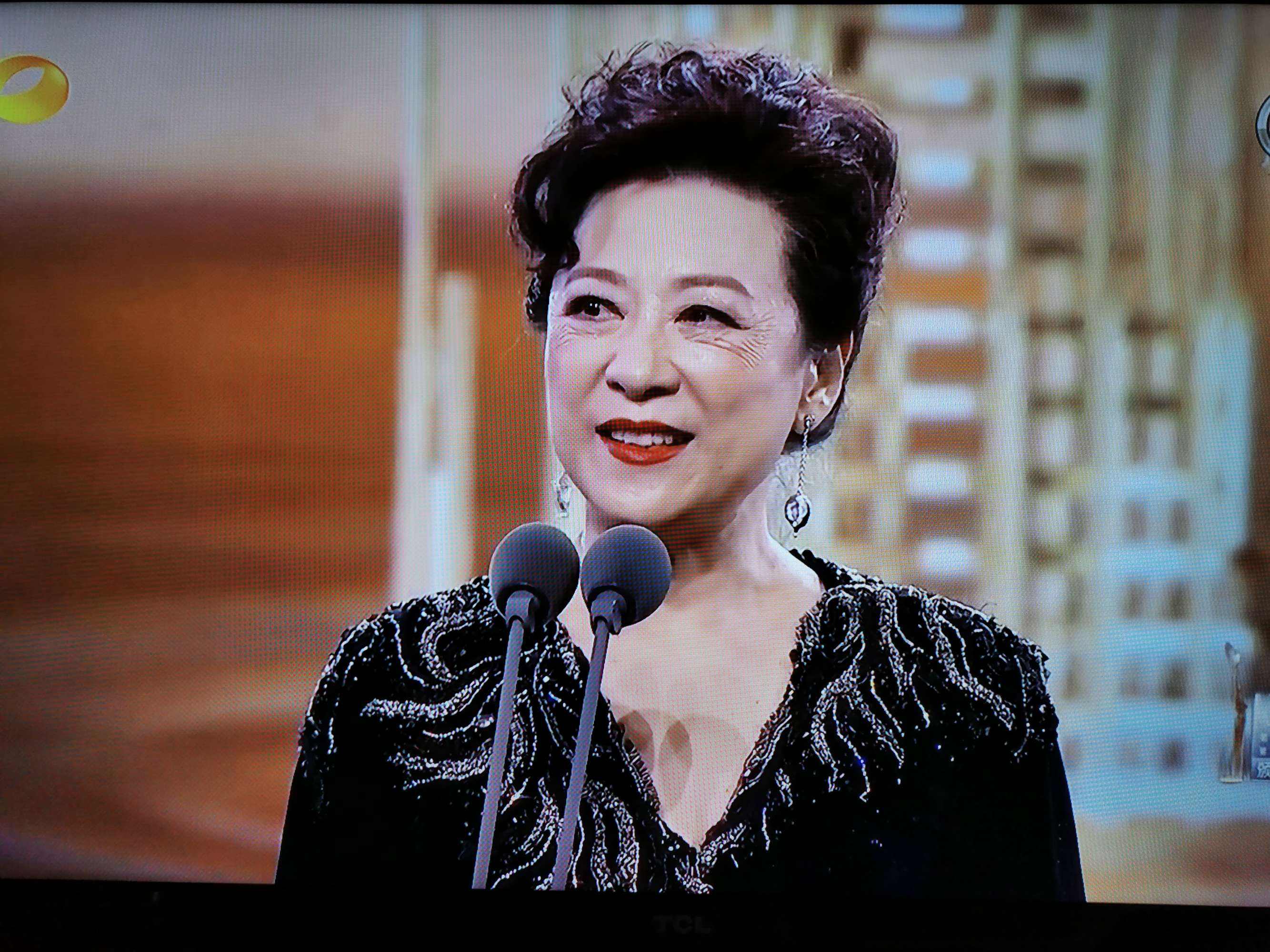 9位“妈妈专业户”：天生一张养尊处优脸，自带贵气，演不了穷人