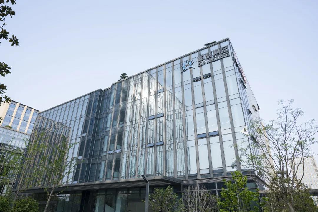 神首集团惊艳亮相28届中国国际广告节，旗下公主家品牌荣膺大奖