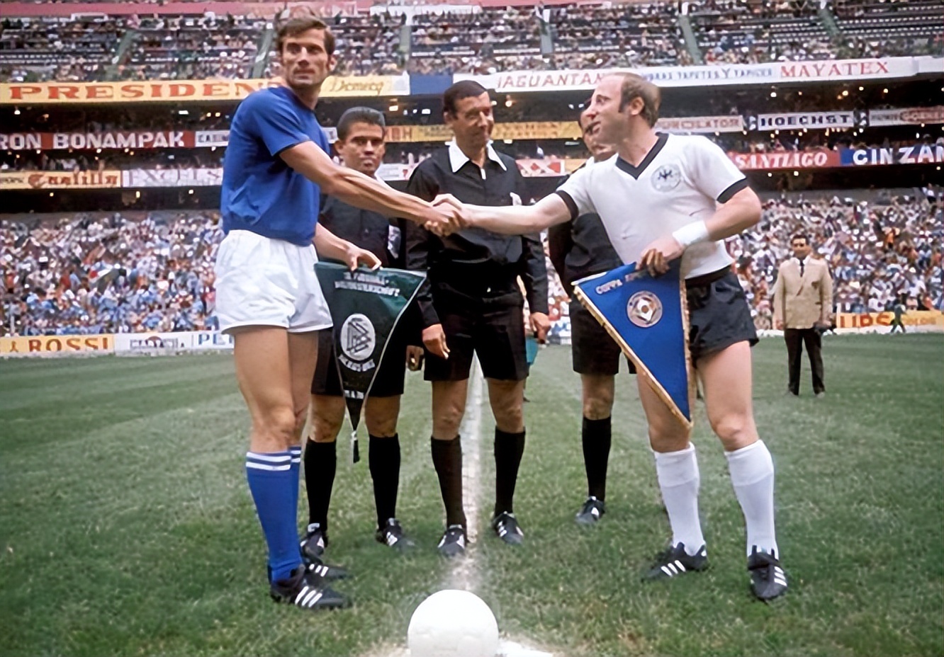 2014世界杯法国vs德国（世界杯那些相生相克，这队天克荷法英阿，却在大赛60年不胜其克星）