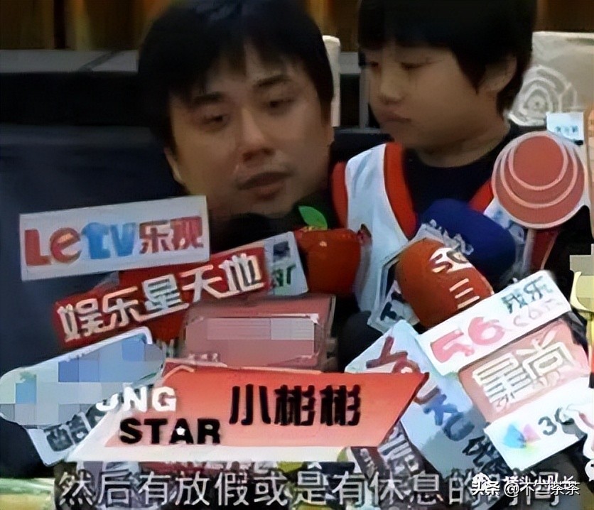 父亲啃他，他啃儿子，这个家族从未逃离童星魔咒