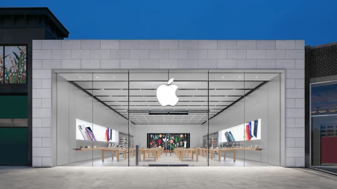全网都在骂iPhone的刘海，这男人得背锅