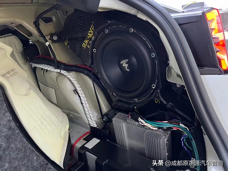 毛豆3-特斯拉 怎么改装原车音响出来的效果好？