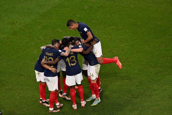 世界杯8强法国队（法国连续3届世界杯打进8强，打破卫冕冠军“魔咒”，詹俊：他们有冠军相么？）