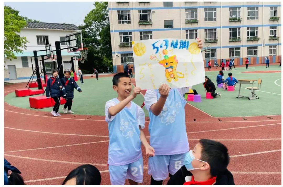 四川天府新区大林小学开展校园篮球班级联赛系列活动