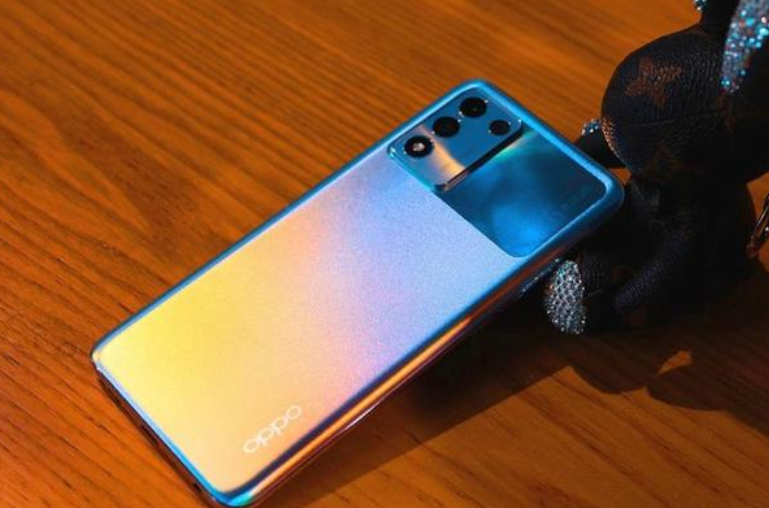 性能颜值拉满，骁龙778G芯+120Hz变帧屏+5000mAh，仅1199