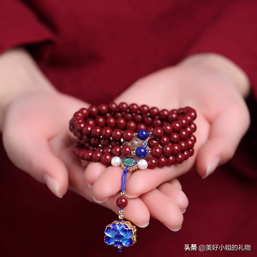 母亲节礼物系列I 细数我私藏的宝藏首饰，千元不到让妈妈闪耀起来