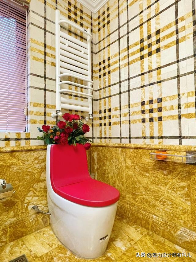 他家四层大别墅，500万豪华装修，客厅摆床、冰箱贴膜，处处踩坑