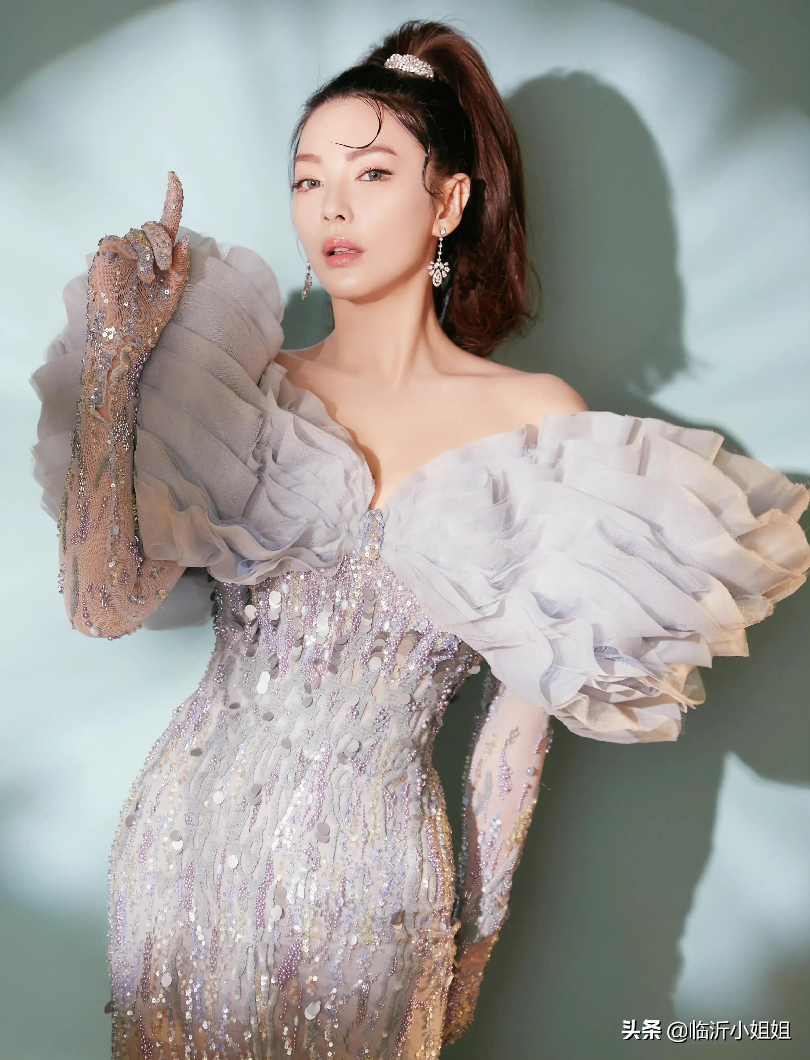 张雨绮，清冷性感的优雅女性，直爽笃定的性格，气场太强大