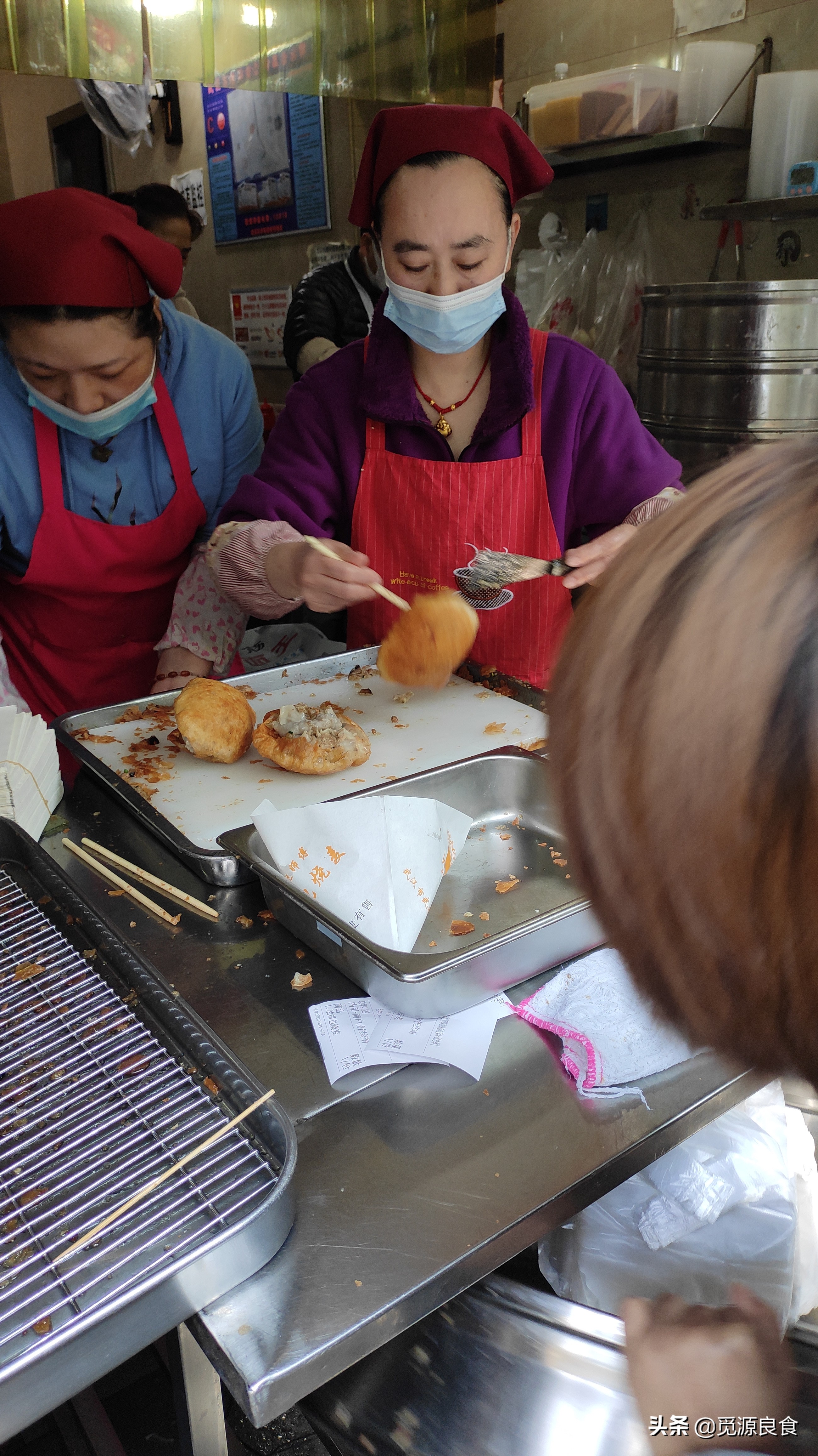 来武汉旅游，黄鹤楼附近的美食，在粮道街吃一日三餐，是欢乐时光