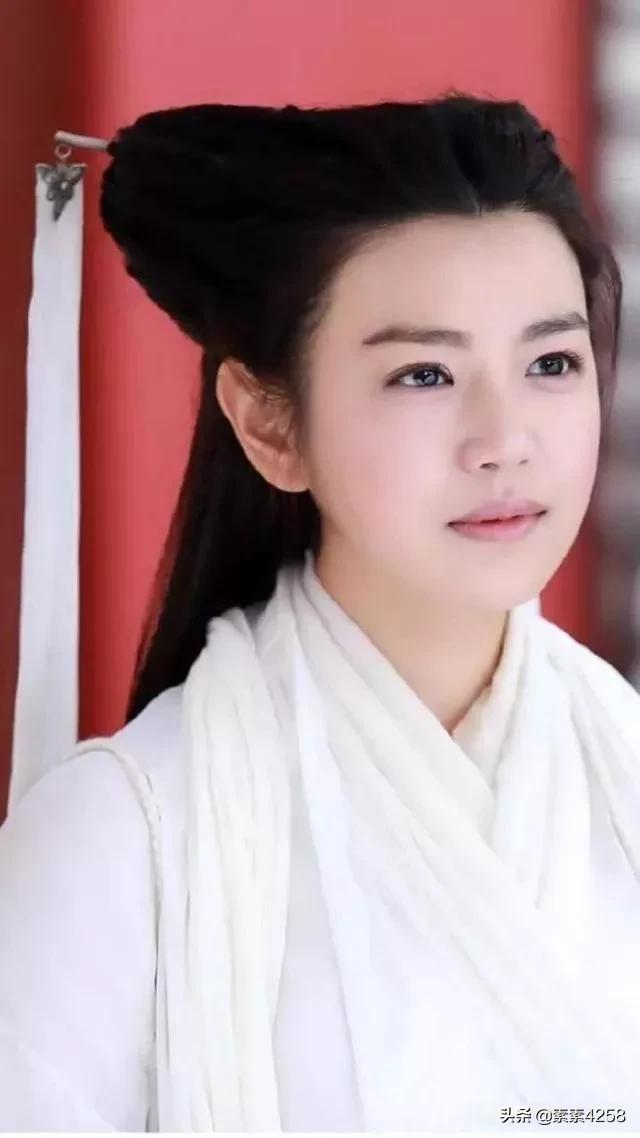 三位扮演小龙女的女明星，谁最符合你心中的小龙女