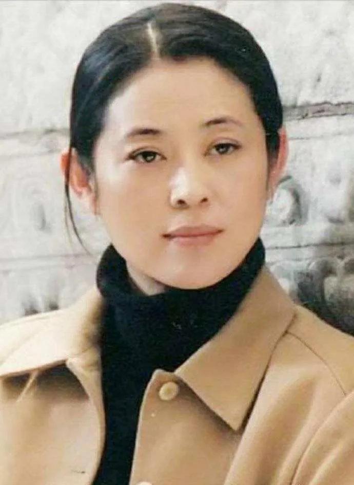 杀猪刀太无情，央视一姐成大婶