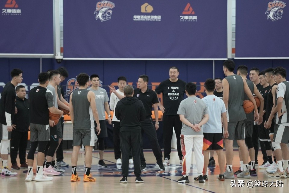 cba联赛上海队赛程表（上海队第二阶段赛程！仅碰广东浙江两支强队，李春江有望冲进前四）