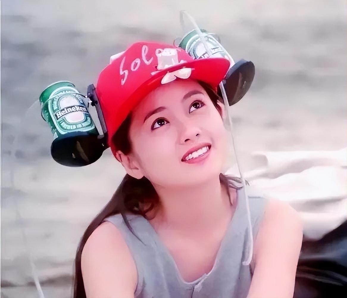 "蜜桃玉女"李丽珍,从学生情人到动作女神,她的人生活色生香