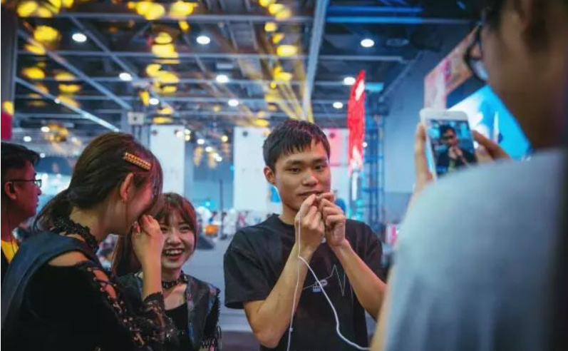 张全蛋的8年演员梦，拼尽全力，也终究入不了影视圈主流