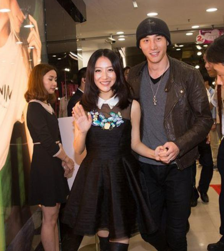 演员白冰(演员白冰:闪婚小三岁男模,离婚后独自带娃,如今36岁仍单身)