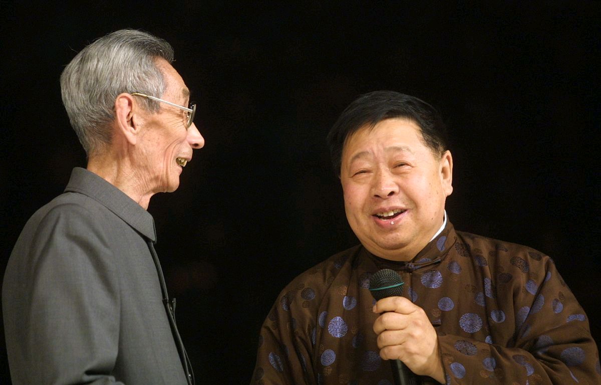 相声界家门和谐的典范,冯巩将其无保留传承,郭德纲应当有所借鉴