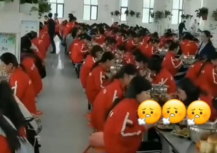 就餐也要鸦雀无声？河南某中学校规引热议，家长看后直言太压抑