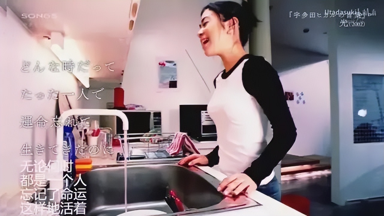 出道就爆火，她是无数人的青春，归来仍是天后