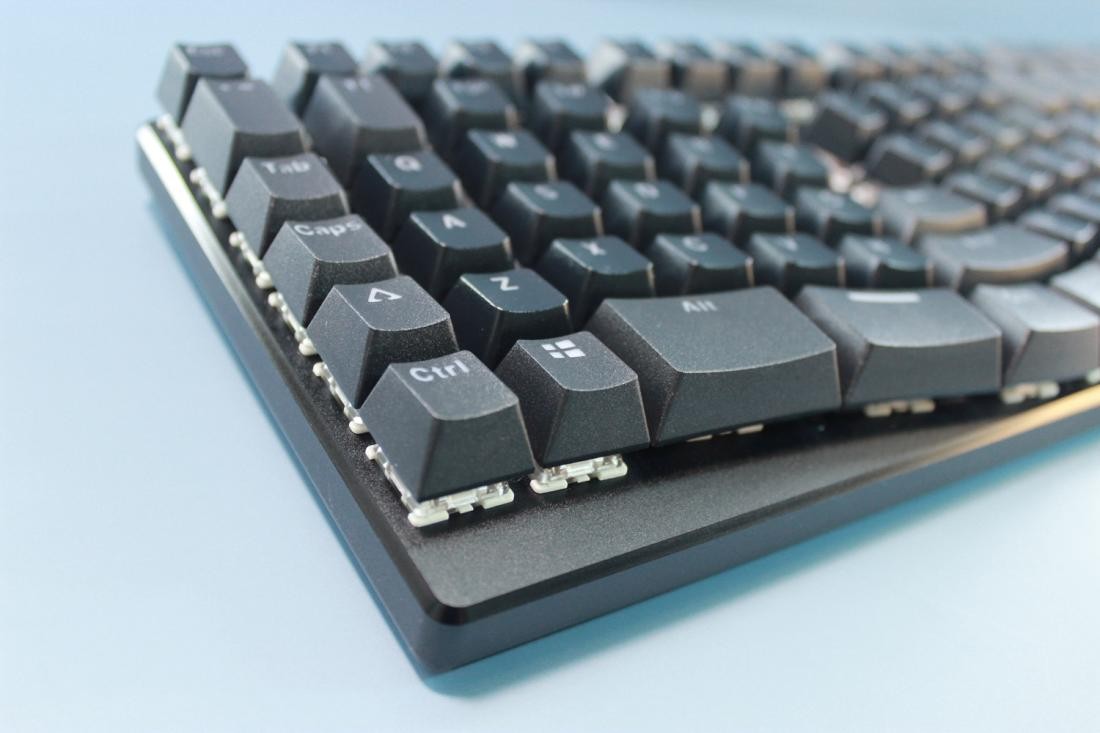 提升工作效率，我选择人体工学机械键盘X-Bows