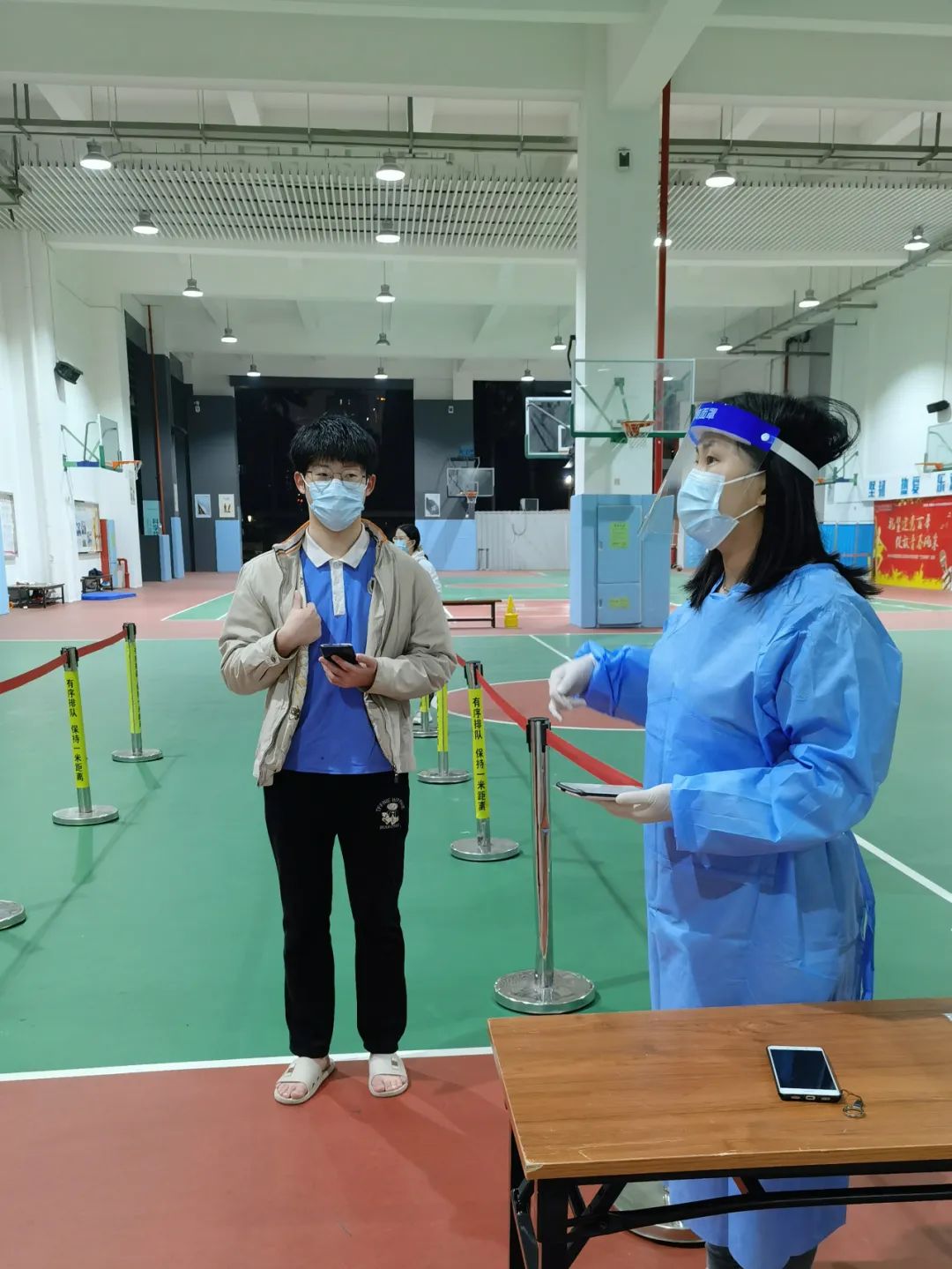 深圳第二实验学校｜师生封闭管理，头发长了咋办？