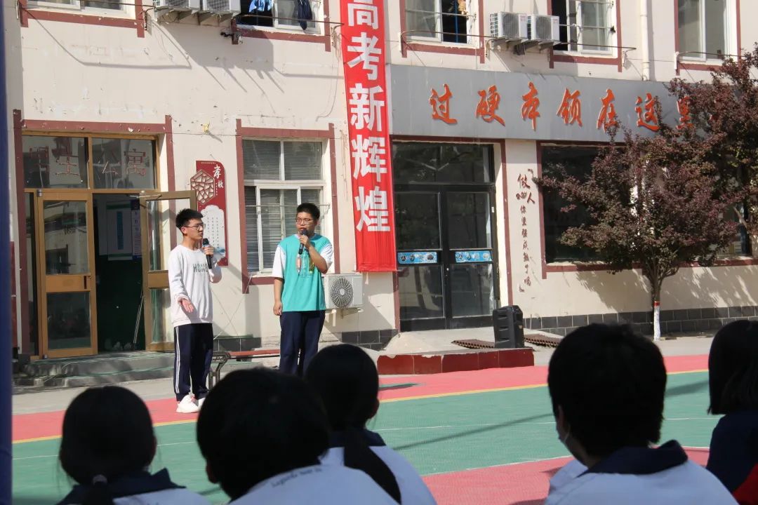 衡水兆华学校“庆五一•迎五四”文艺汇演掠影