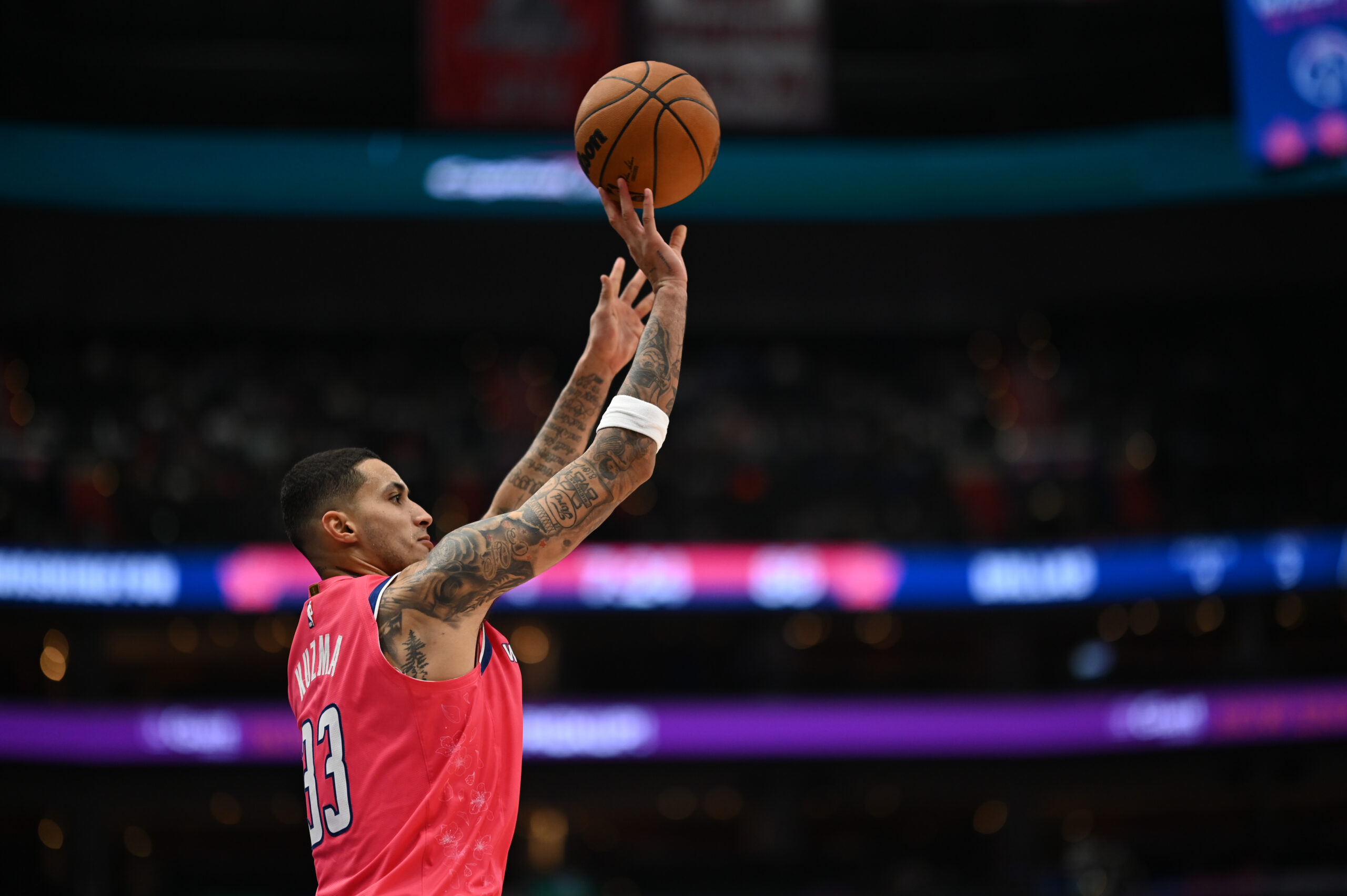 nba交易什么時候開始（交易市場即將開啟！湖人、火箭皆有目標，老將當家誰能變冠軍拼圖）