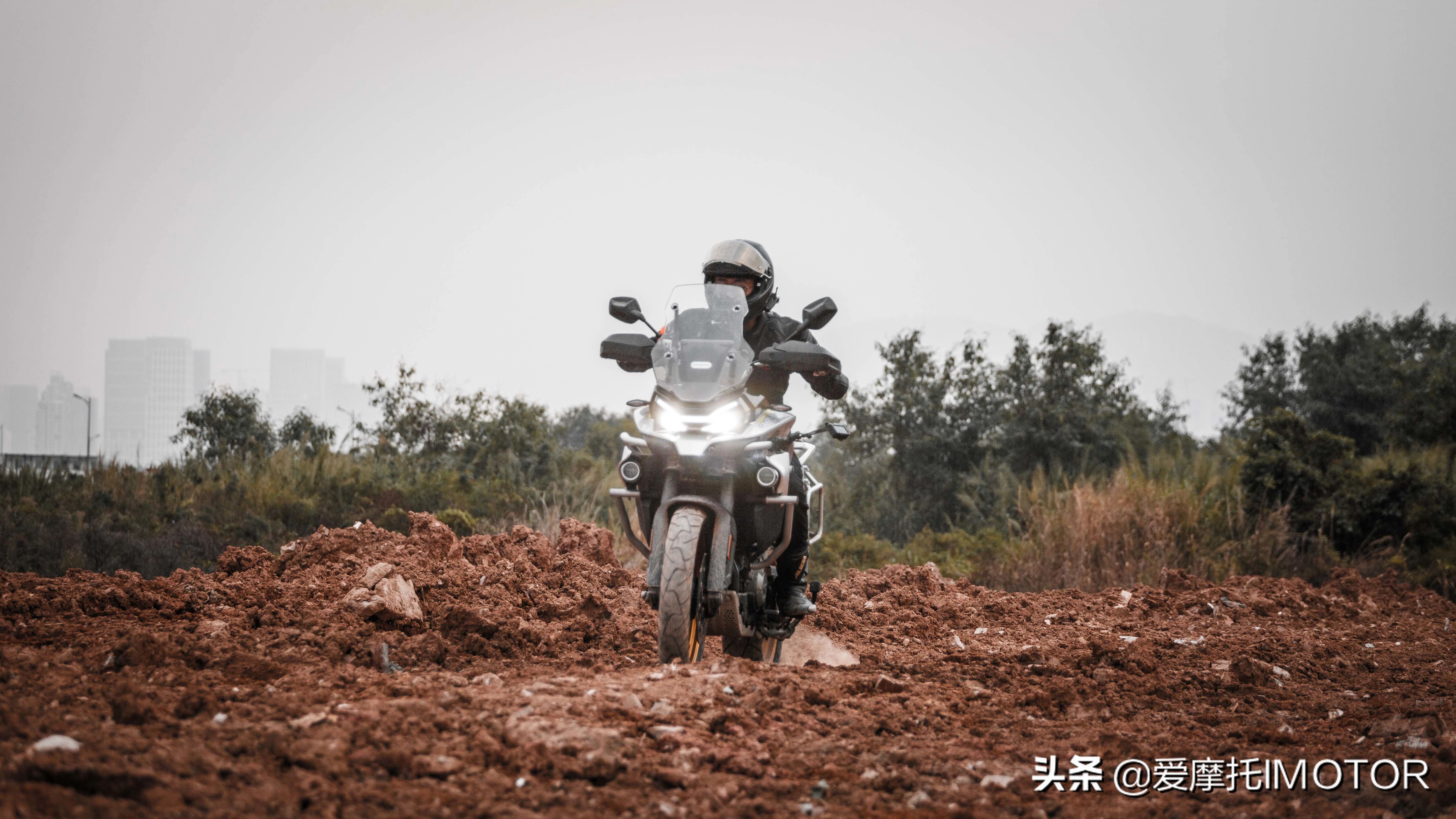 三人行，必有我师，春风800MT多路况评测