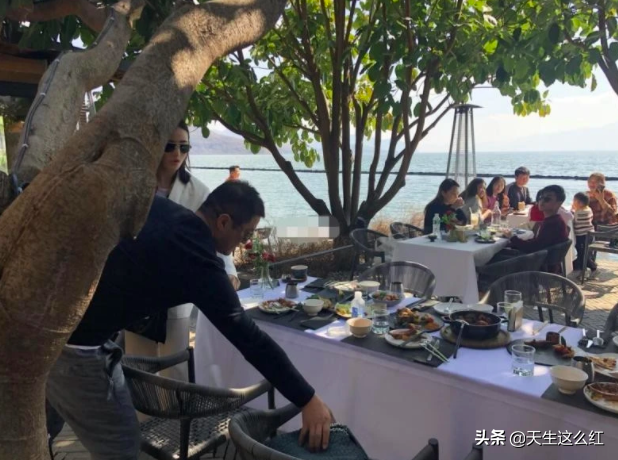 30岁超模如何拿下李亚鹏？我更好奇50岁李亚鹏如何拿下小美女