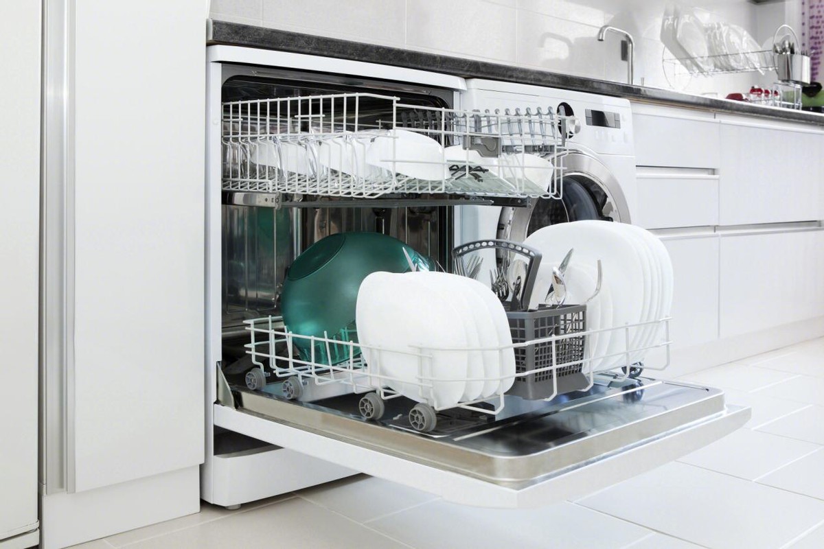 台式洗碗机、嵌入式洗碗机、水槽洗碗机，哪种更实用，入手不后悔