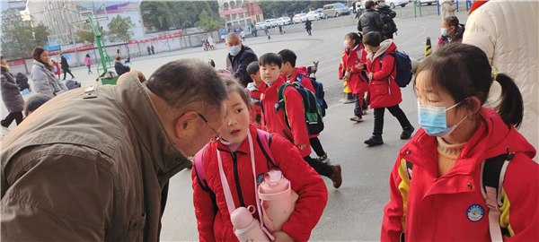 淅川县第二小学：强化作业管理 落实“双减”政策