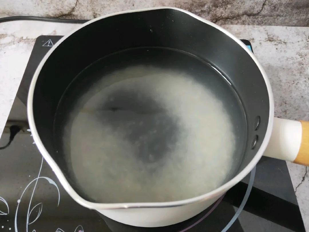 煮粥是冷水下锅还是热水下锅（小米粥开水下米还是冷水下米）-第18张图片-悠嘻资讯网