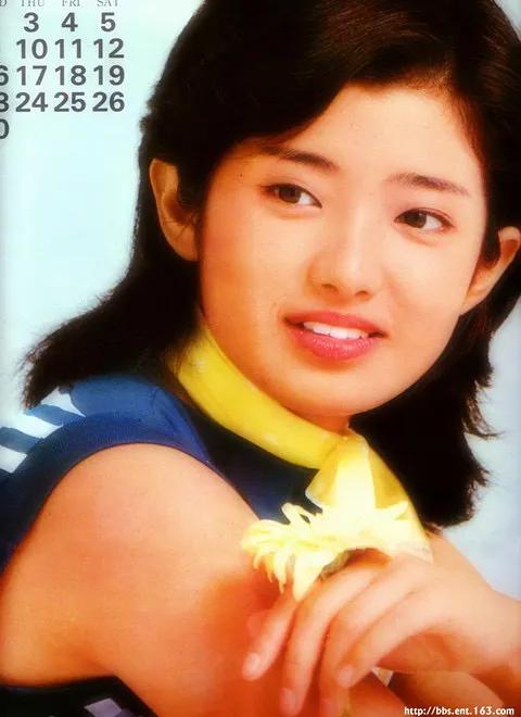 山口百惠，25张精美的照片