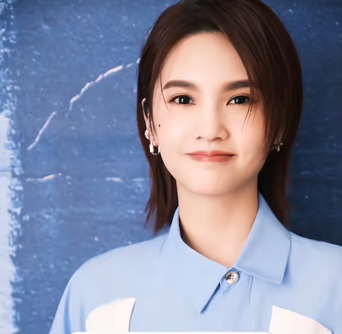 杨丞琳回应整容，喊话不要挑角度误导大众，晒16岁旧照力证天然美