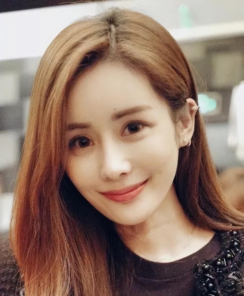 "捞女"韦雪:拒4500万打胎费,凭孩子获利9亿,轻松拿捏富二代