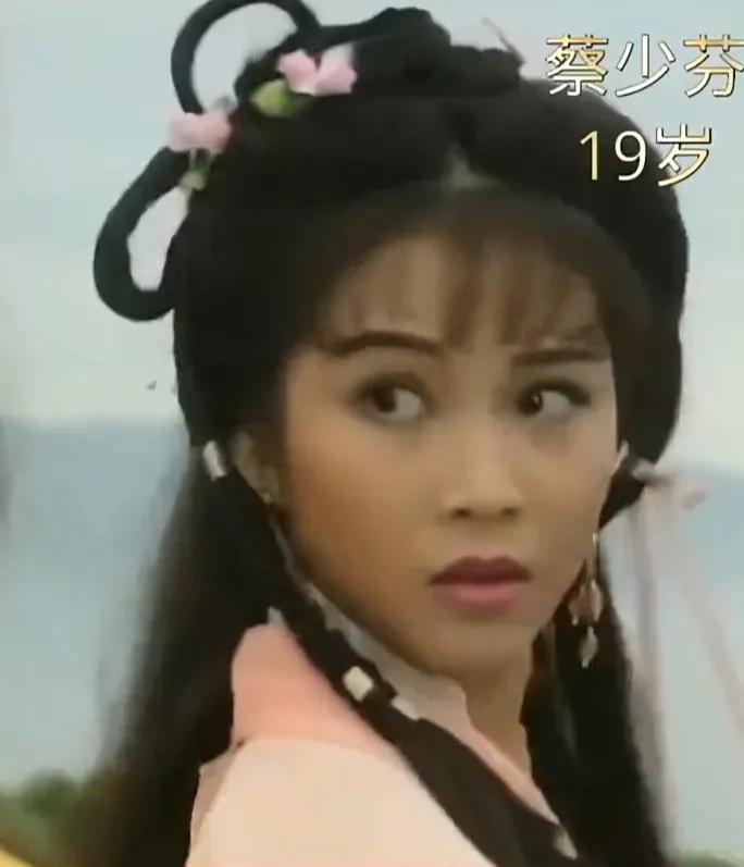 女明星曾经年轻时的样子，满满的胶原蛋白你喜欢吗？