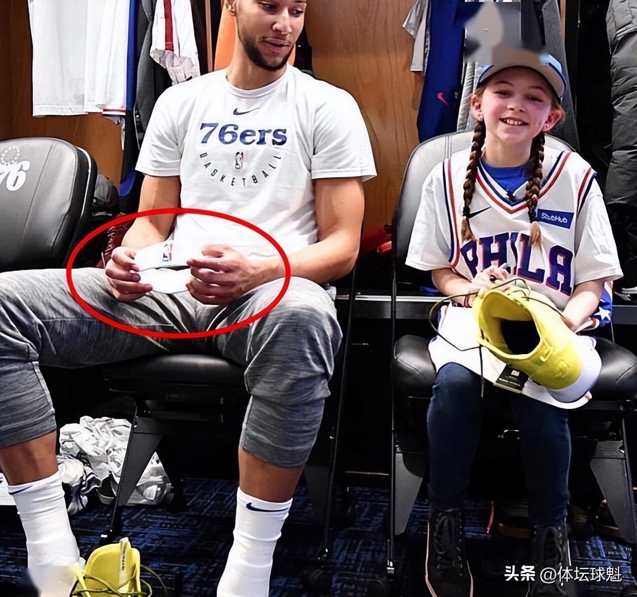 nba籃球鞋墊為什么不送人（球星送鞋為何把鞋墊抽出來，怕味道熏住球迷？其中的學問可多了）
