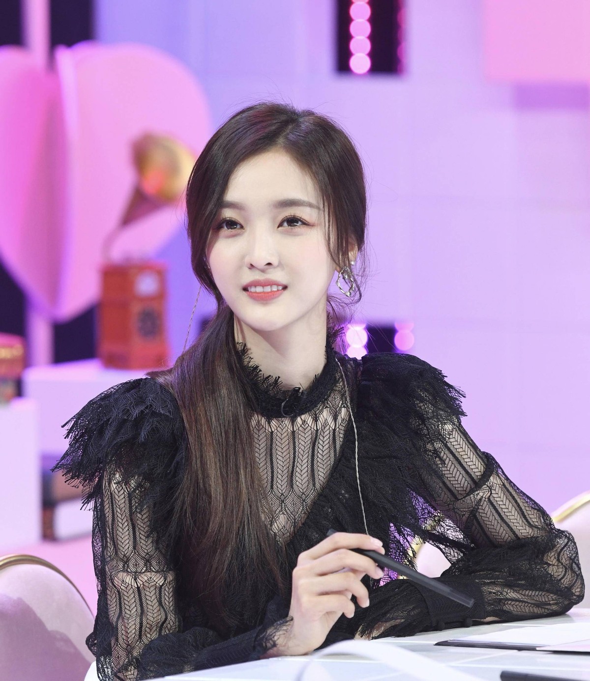 星二代泛滥、关系户扎堆、富二代遍地，娱乐圈已成为“世袭制”?