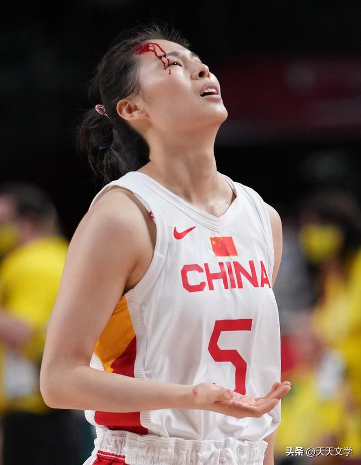 女篮王思雨个人资料(中国篮坛国民女神王思雨:喜欢腹肌男,比赛水平