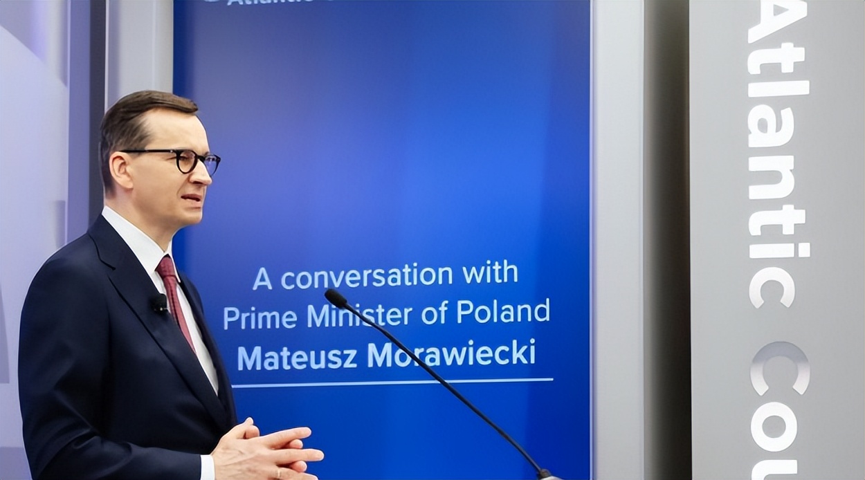 中国对波兰最后发生了什么(波兰总理妄言：若乌克兰战败，中国大陆次日就攻台，中方强势回应)
