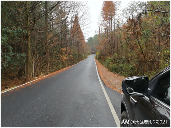 自駕游是跑高速好還是走國(guó)道好？
