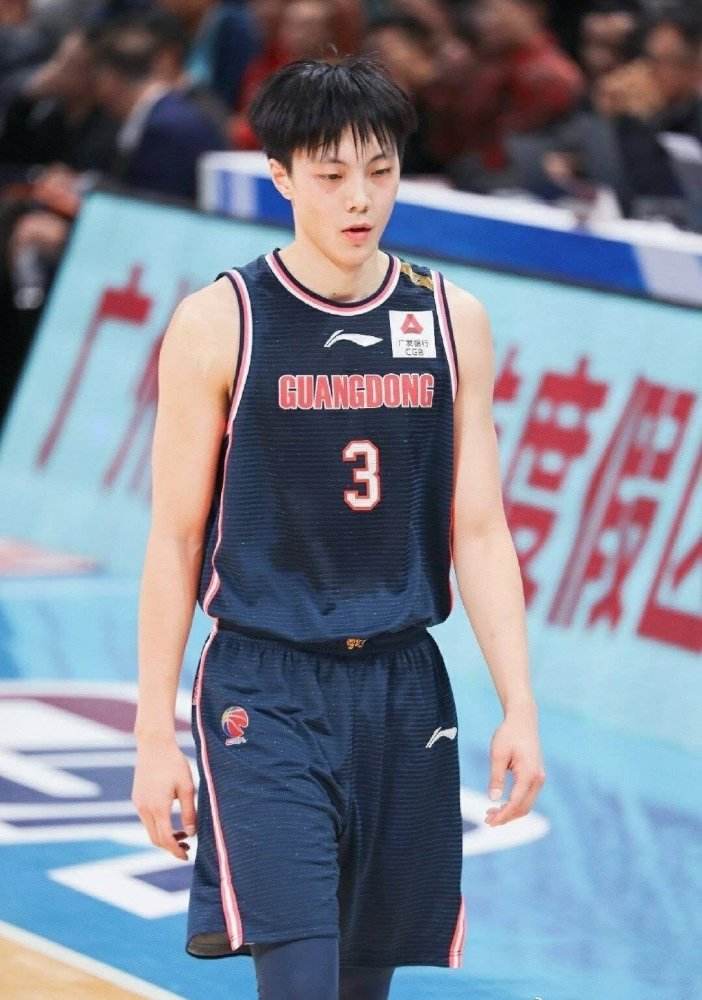 胡明轩简历个人资料简介(带你了解胡明轩,籍贯安徽,出生,广东成长