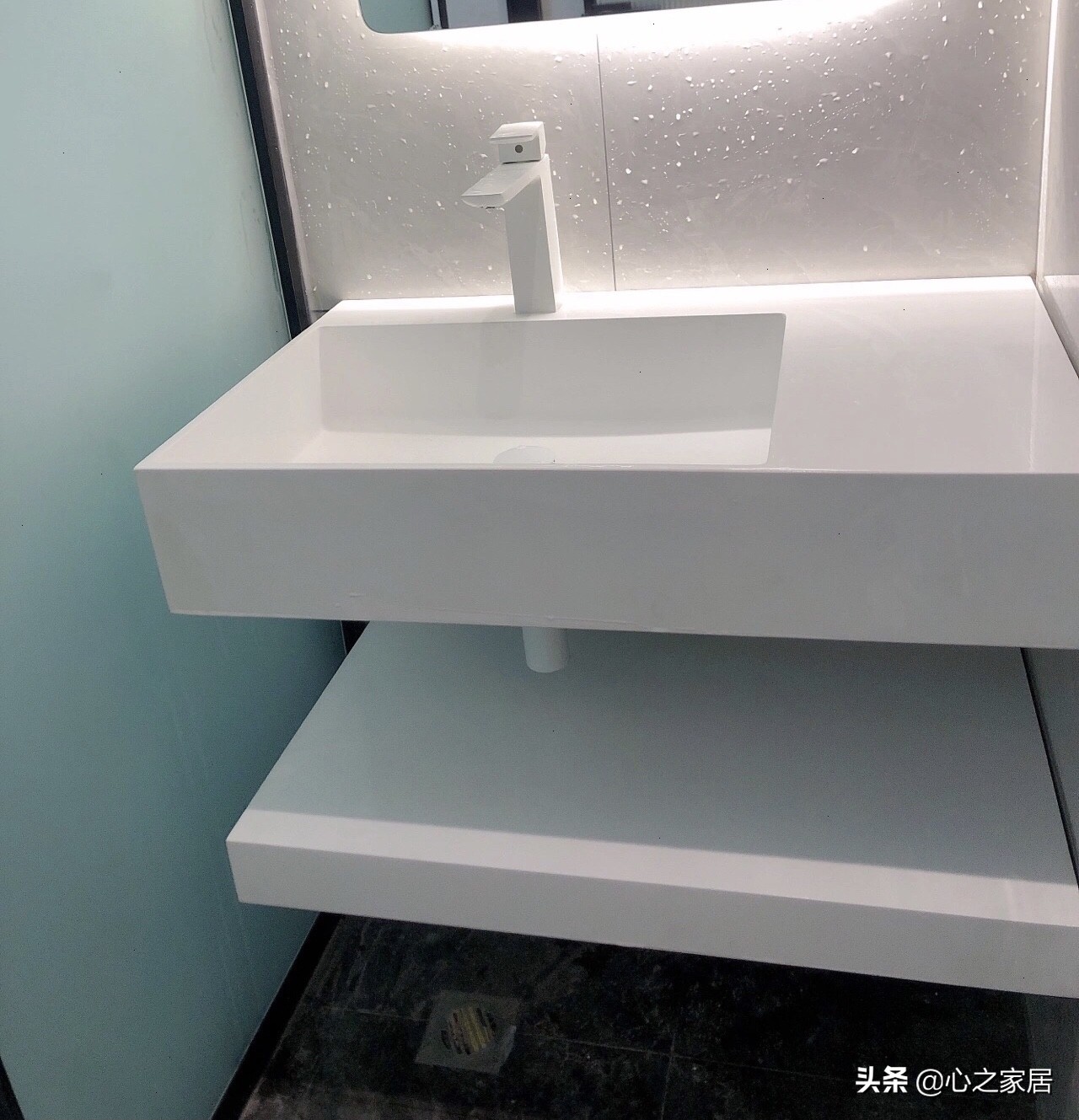 140㎡的大四居家装逐渐成型，简约大气的效果，当初的选择没有错