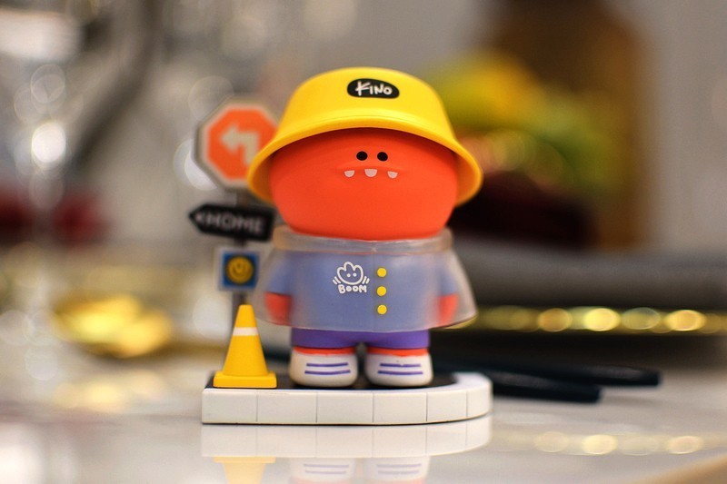 Redmi 潮流限量盲盒 Kino\'s Weekends开箱