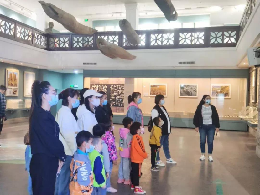 新疆若羌：三馆延时 助力城市魅力持续升温