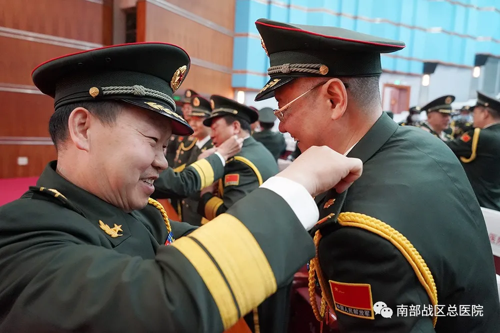 文职干部改任军官,授衔了