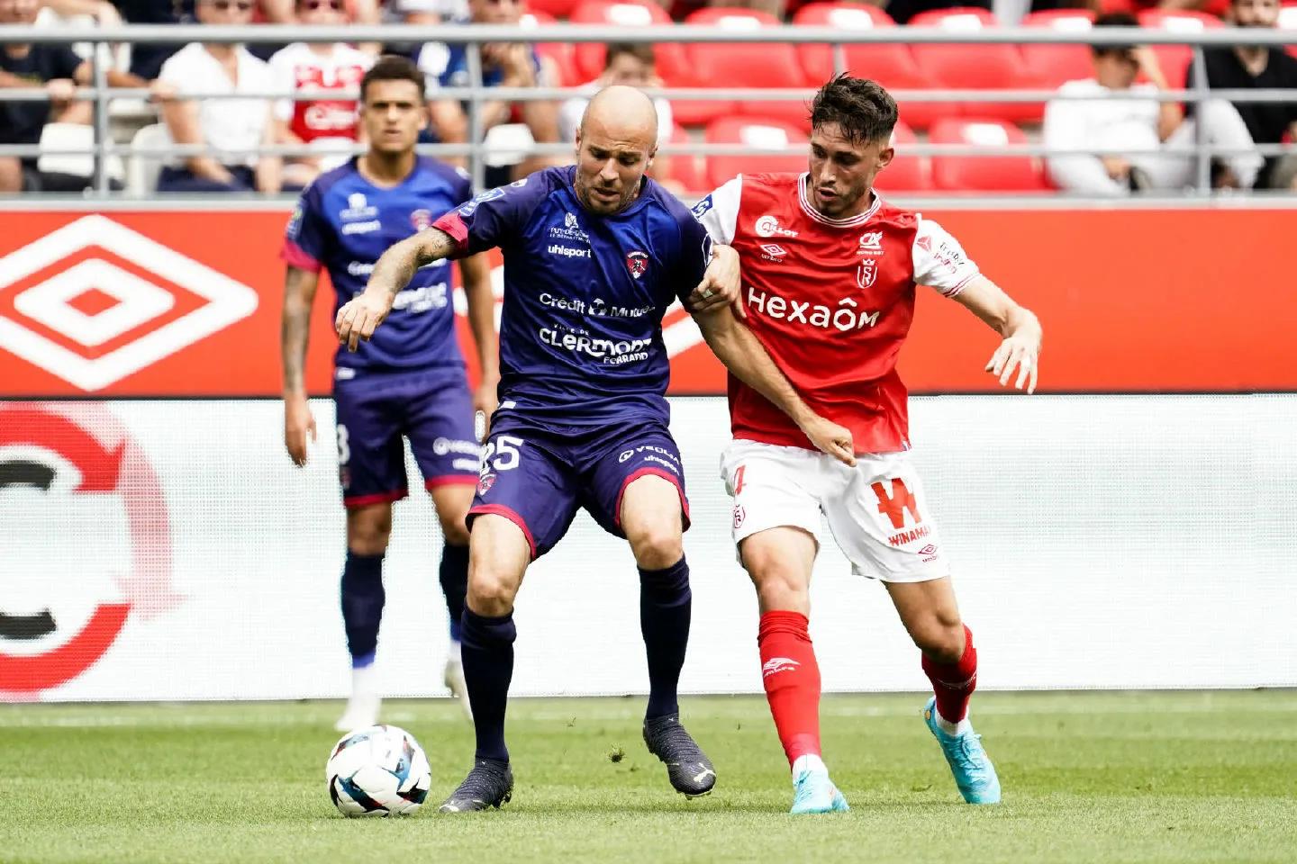 16赛季法甲主场积分榜（法甲最新积分榜 巴黎连场轰5球2分领跑 升班马图卢兹轰3球攀升至第4）