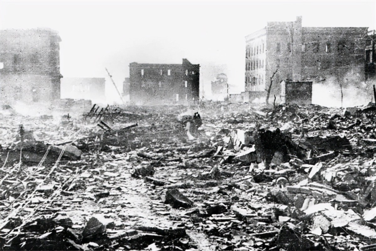 日本烟花女子74岁高龄仍站街，60年不间断拉客，却备受日本人尊重