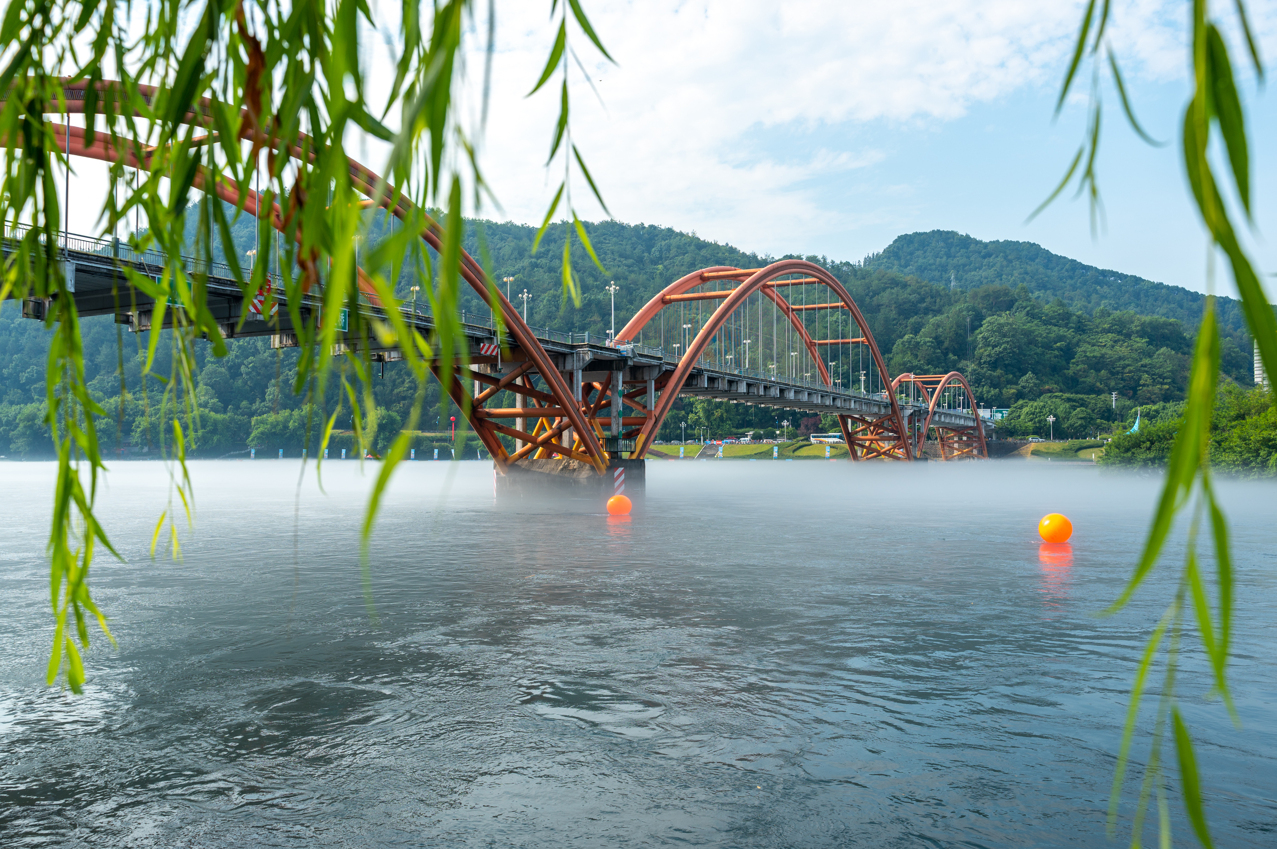 建德天气17建德新安江水冷得冰凉